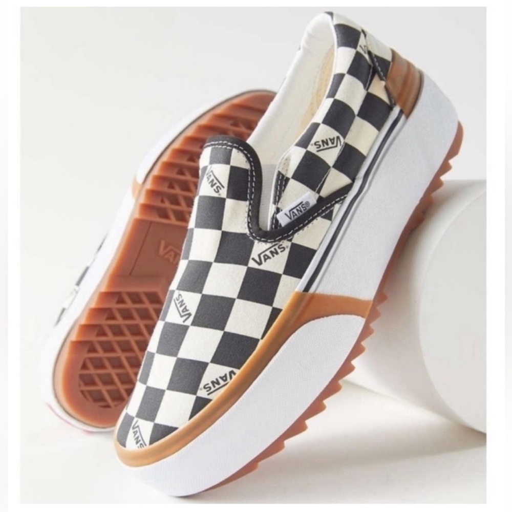 ISO these in a size 7 please 🫶🏼🫶🏼🫶🏼